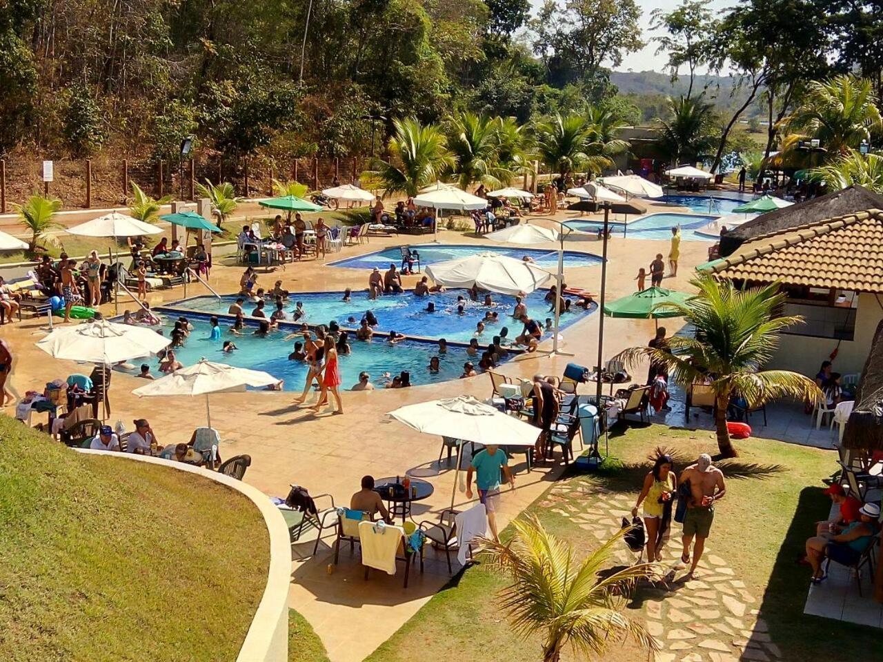 Aldeia Do Lago: Lakeside Retreat With Aqua Park And Ev Charging Apartment Caldas Novas