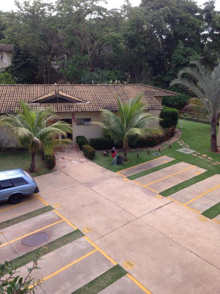 Aldeia Do Lago: Lakeside Retreat With Aqua Park And Ev Charging Caldas Novas