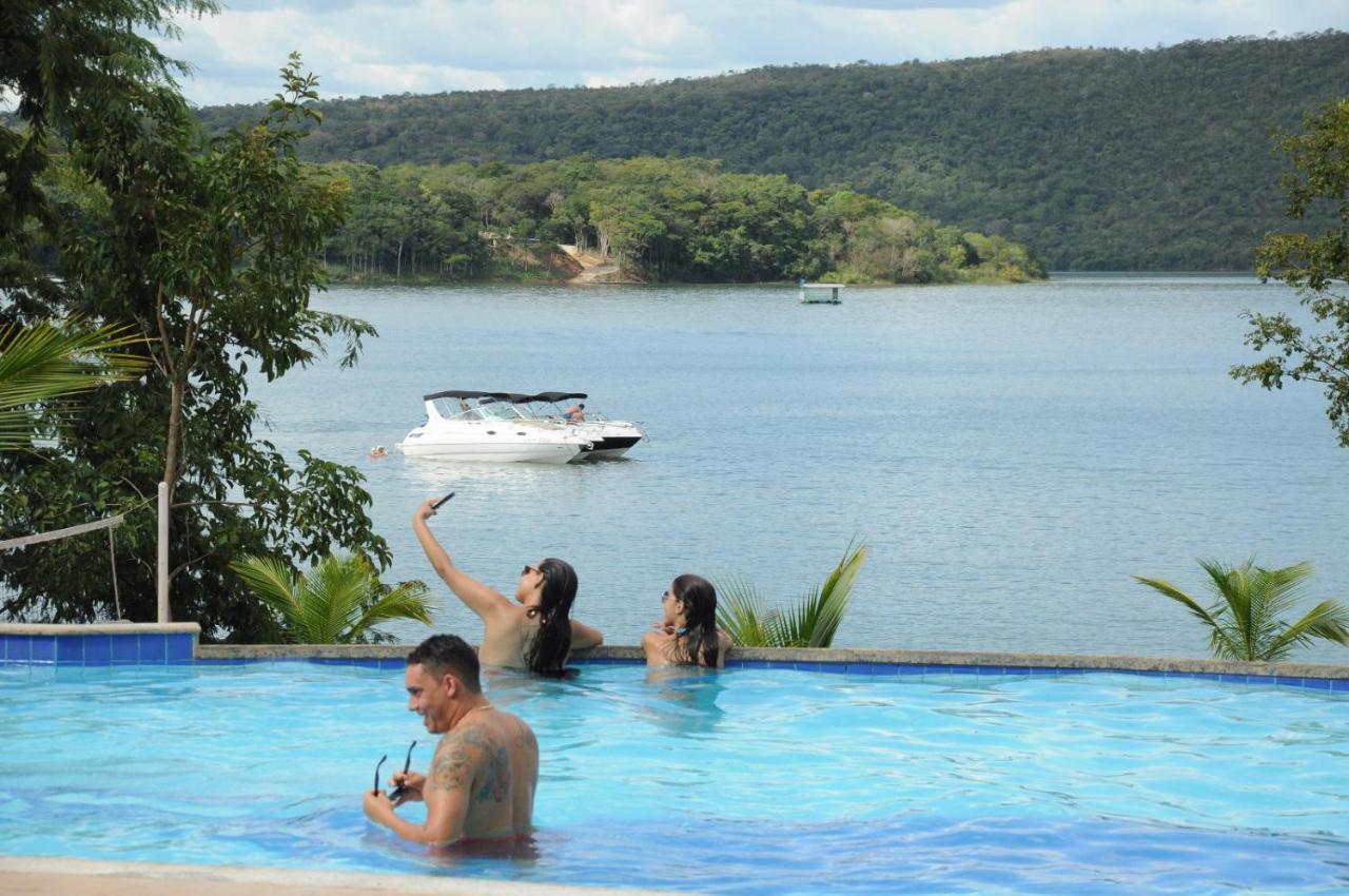 Apartment Aldeia Do Lago: Lakeside Retreat With Aqua Park And Ev Charging *